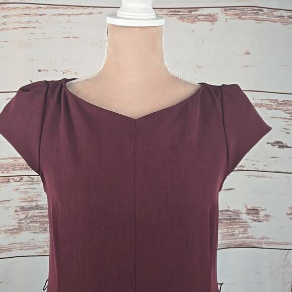 M.M. LaFleur Nisa Dress Maroon Sheath Size 8 - Picture 5 of 7